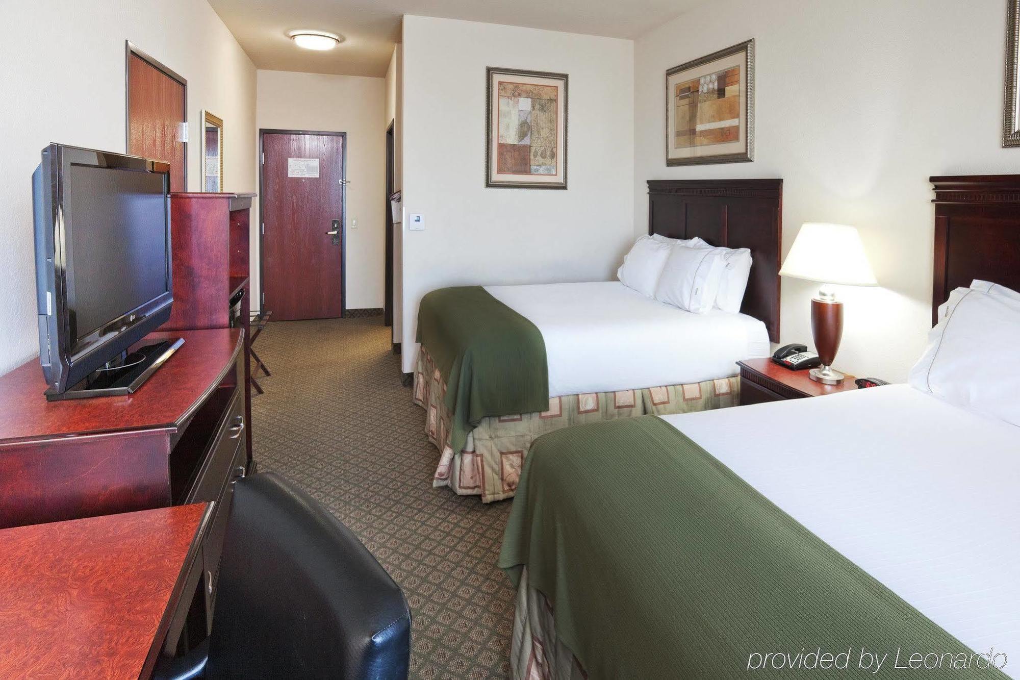 Holiday Inn Express Hotel And Suites Corsicana I-45 By Ihg Oda fotoğraf
