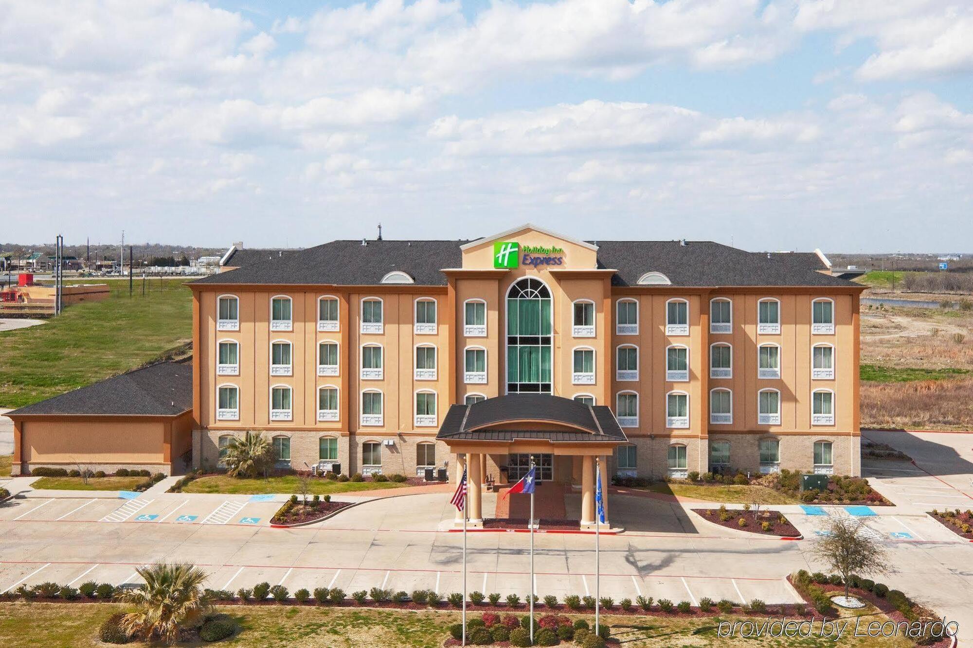 Holiday Inn Express Hotel And Suites Corsicana I-45 By Ihg Dış mekan fotoğraf