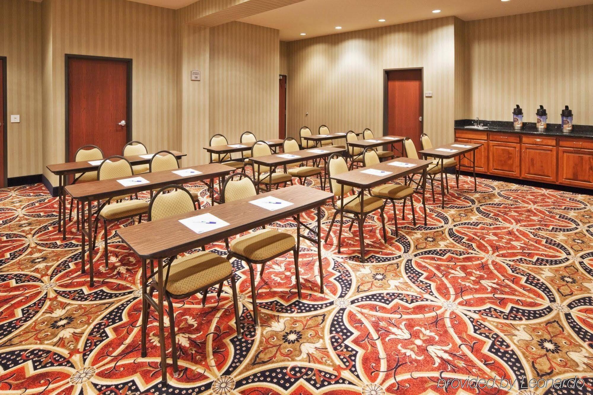 Holiday Inn Express Hotel And Suites Corsicana I-45 By Ihg Dış mekan fotoğraf