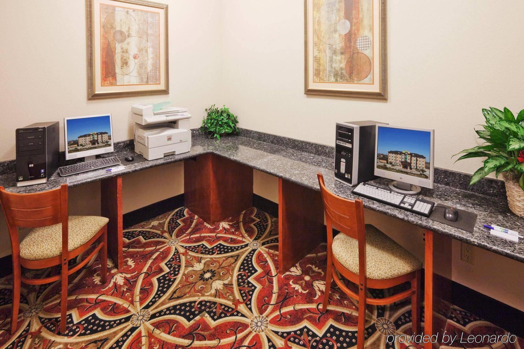 Holiday Inn Express Hotel And Suites Corsicana I-45 By Ihg Dış mekan fotoğraf
